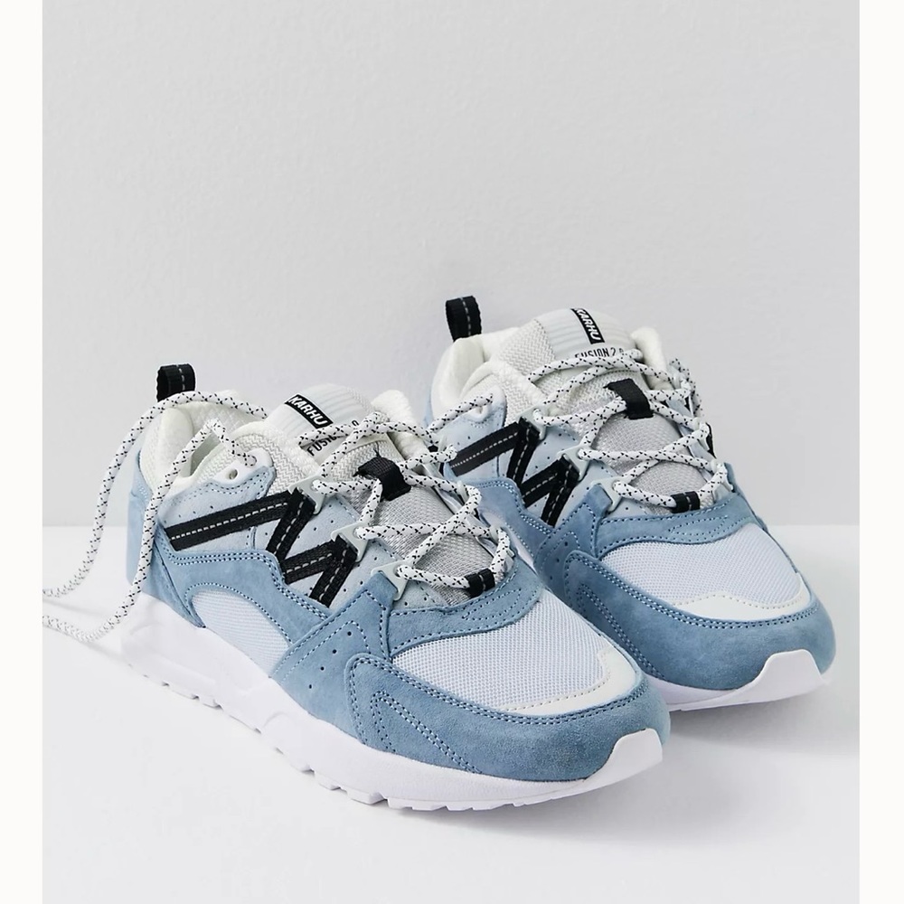 Karhu Fusion 2.0 Sneakers in Ashley Blue/Jet Black